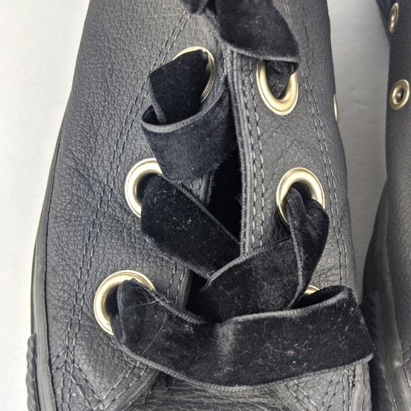Chuck Taylor All Star Big Eyelets Leather High Top Sneaker Women's 6 Black - Picture 6 of 8